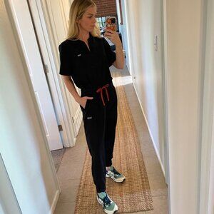 Lago Scrub Set (similar to FIGS) -- BLACK (L/XL)